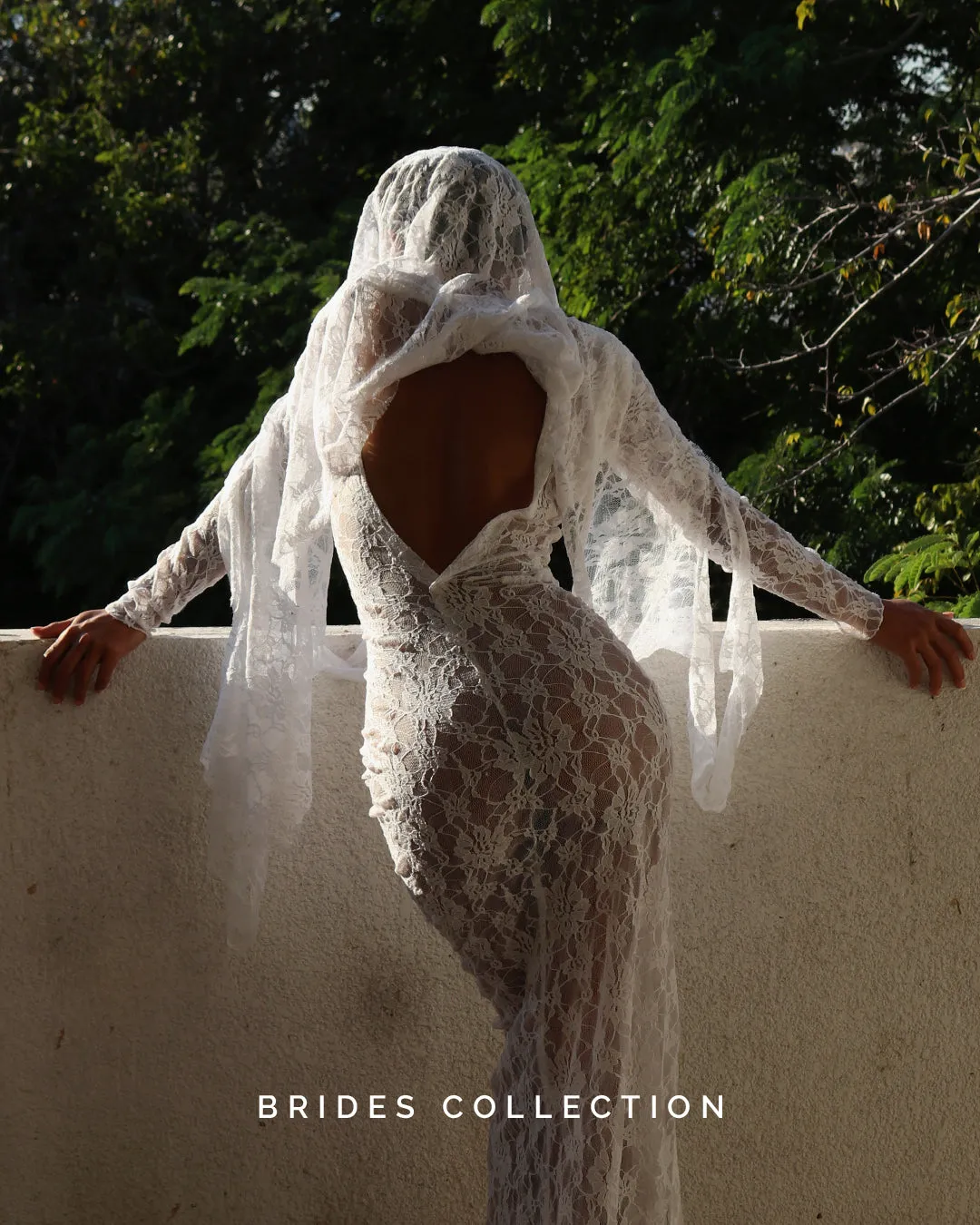 VESTIDO DE ENCAJE ESPALDA DESCUBIERTA - VIERGE